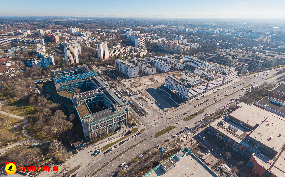 15.02.2023 - Luftbilder Perlach Plaza, Allianz, Wacker, Rentenversicherung, PEP